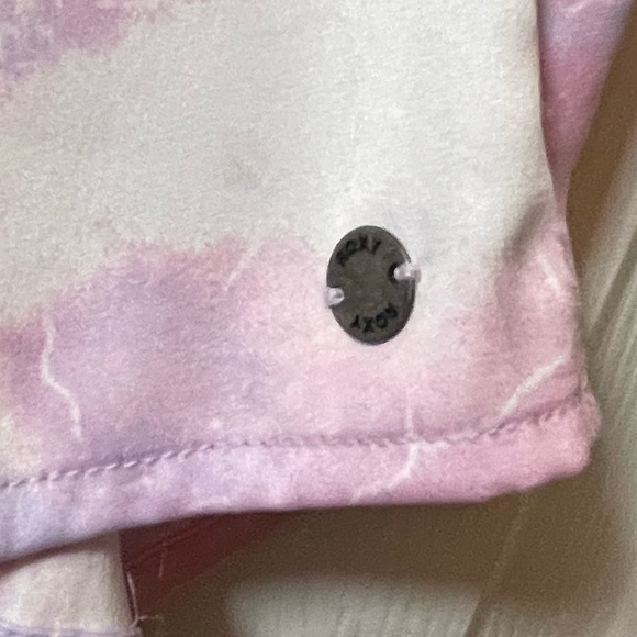 Roxy Knee Length Pencil Skirt Pink/Purple/White with light floral pattern - Picture 4 of 7